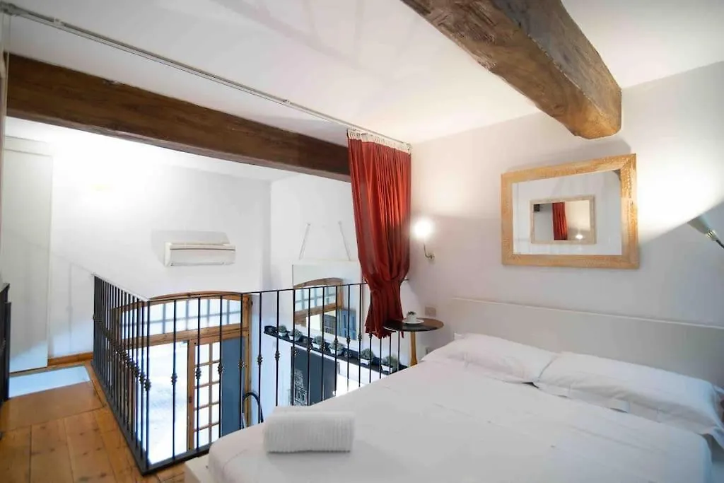 Via Dei Cestari Loft Apartment Rome